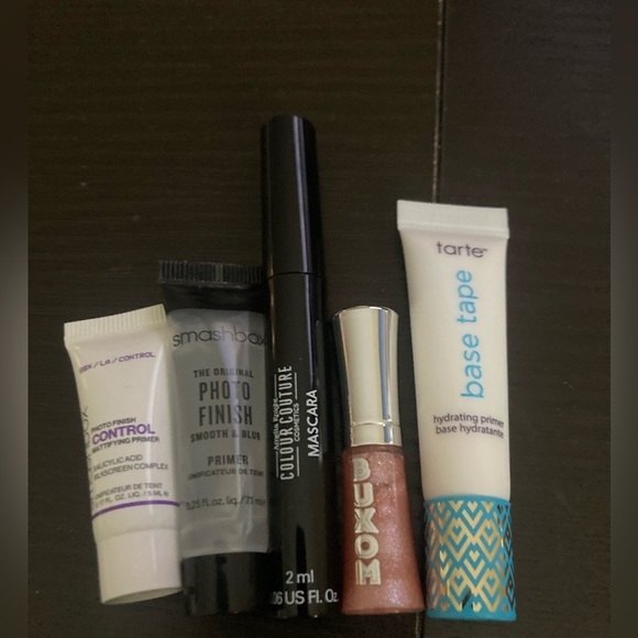 Beauty Sampler Set. Includes 5 samples. All brand new & never used. See pics - Picture 1 of 4